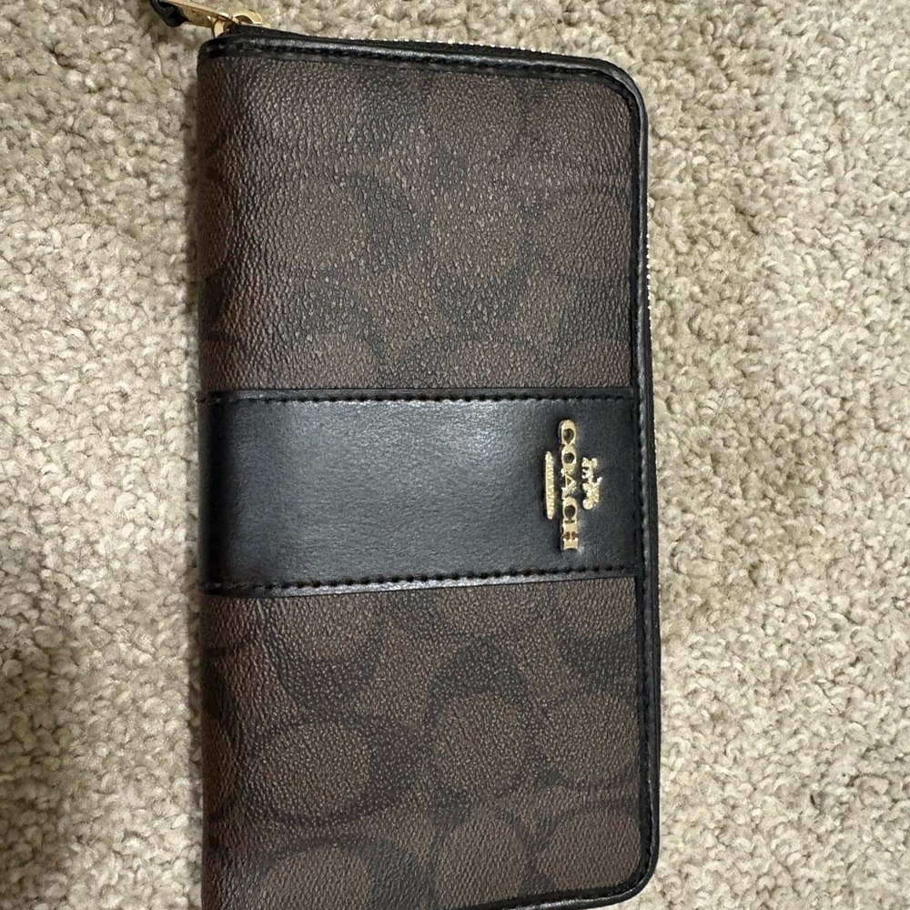 Coach Signature Brown and Black Zip Wallet